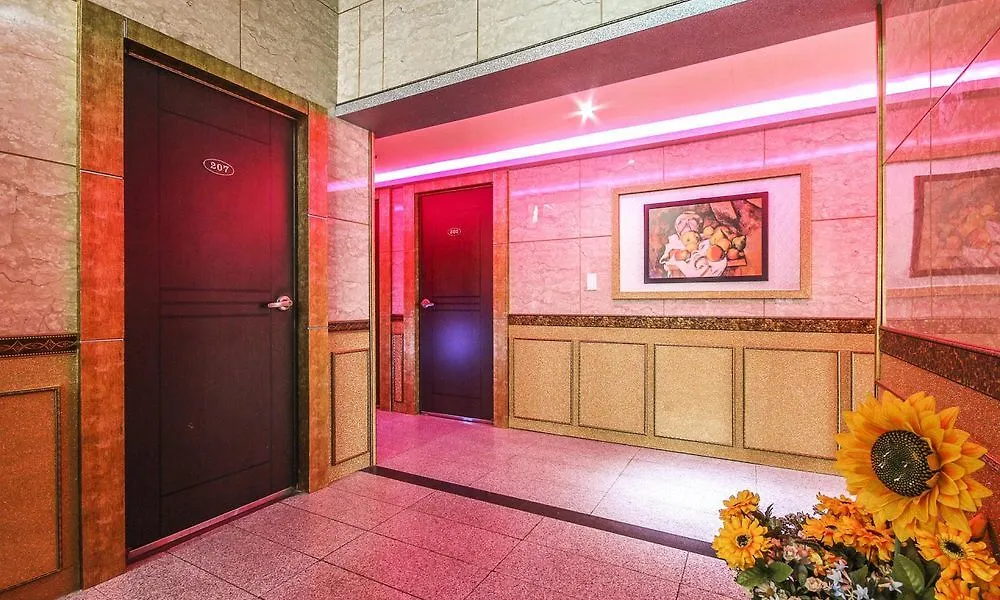 Songdo M Motel Busan 2*,